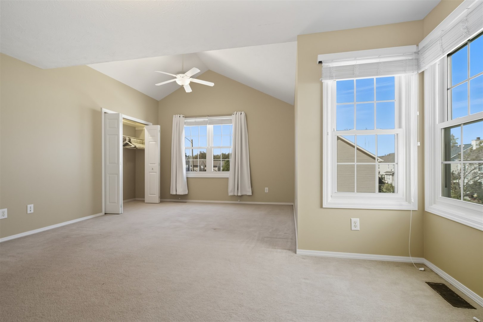 1018 Doral Drive, Bloomington, IL 61701