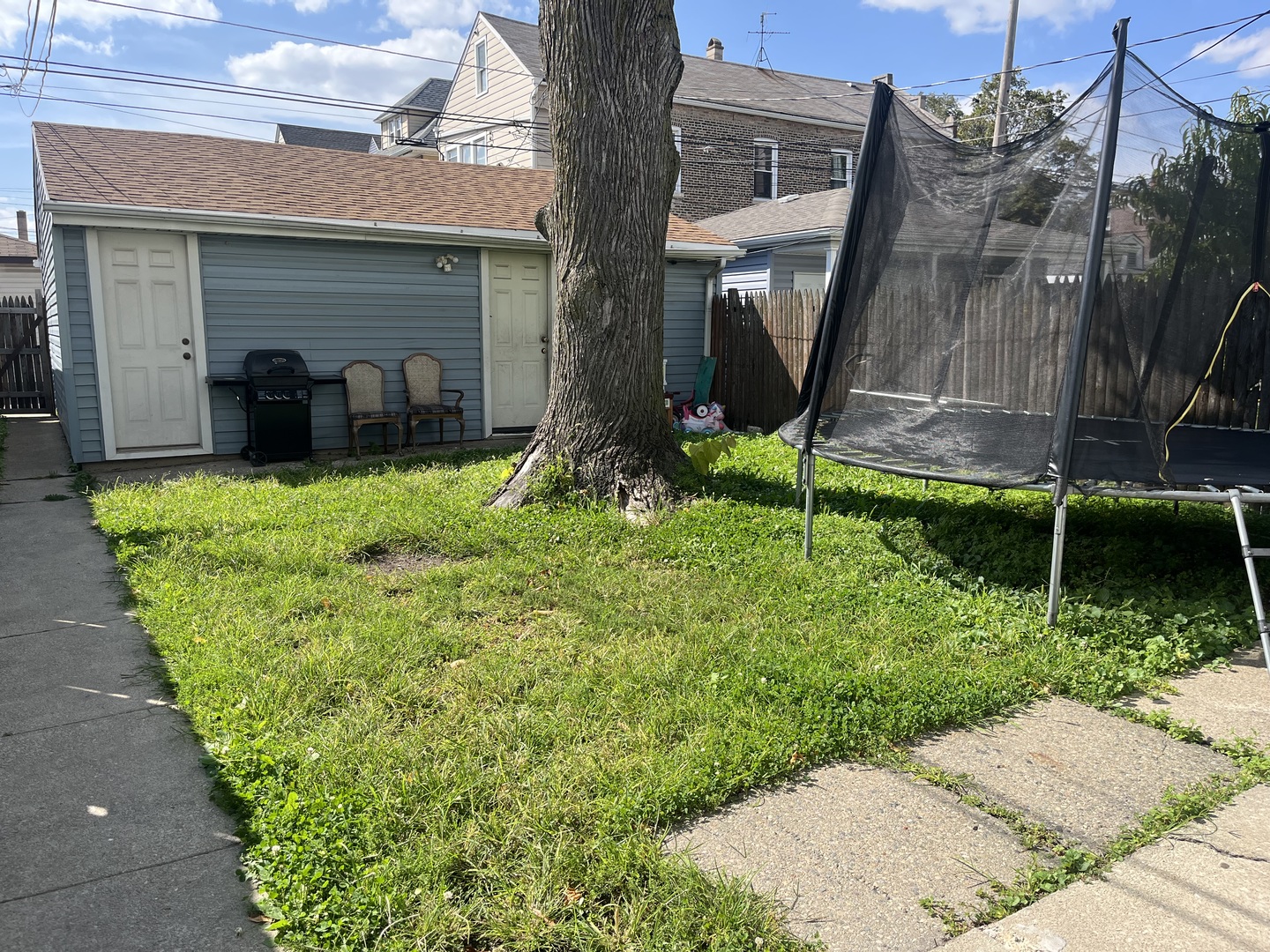 4140 S Albany Avenue, Chicago, IL 60632