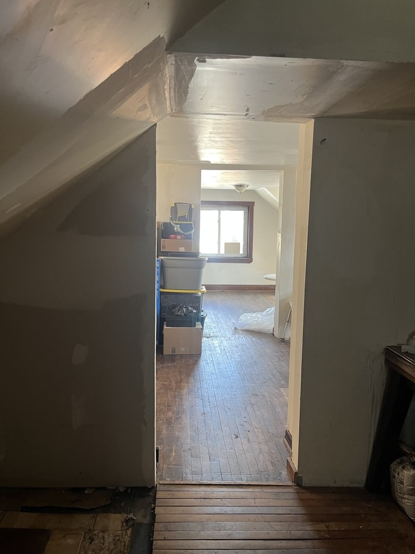 4140 S Albany Avenue, Chicago, IL 60632