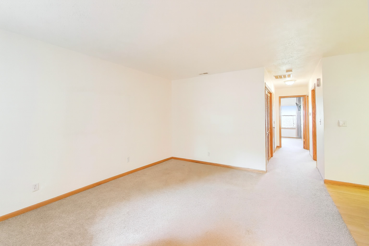 150 N Wooster Street #2, Capron, IL 61012