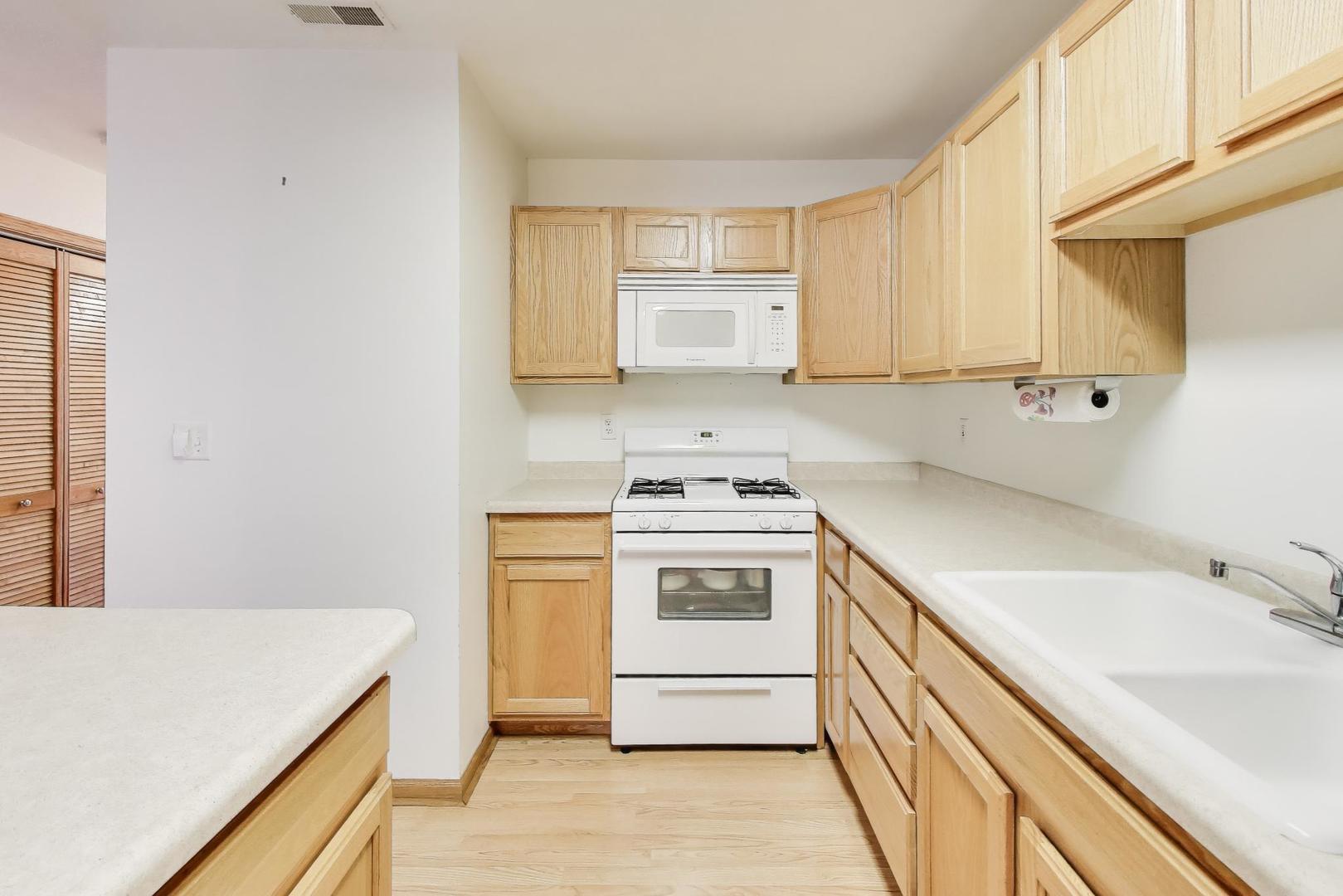 150 N Wooster Street #2, Capron, IL 61012