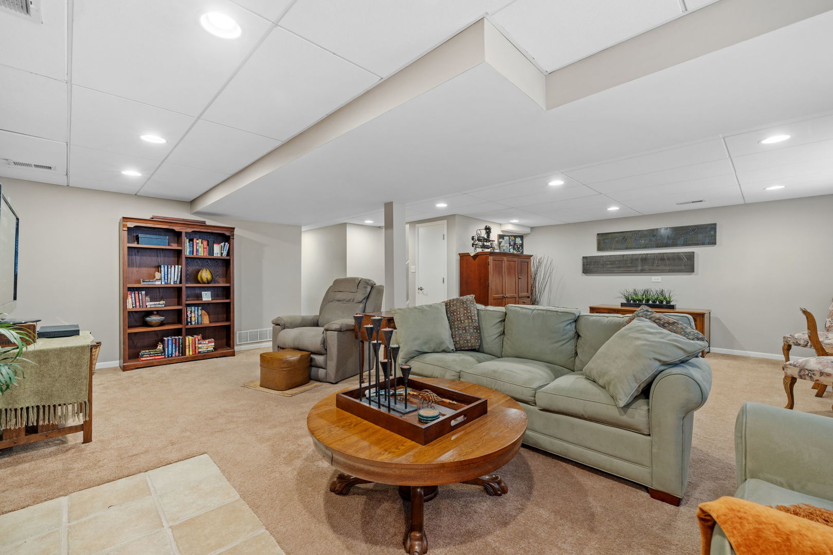 6651 Dunham Road, Downers Grove, IL 60516