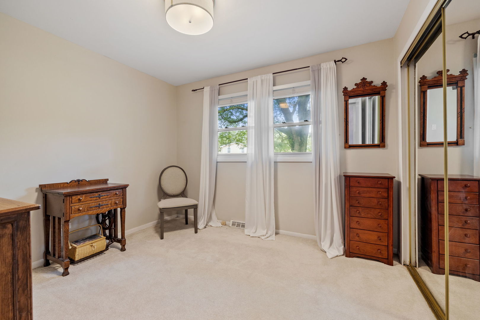 6651 Dunham Road, Downers Grove, IL 60516