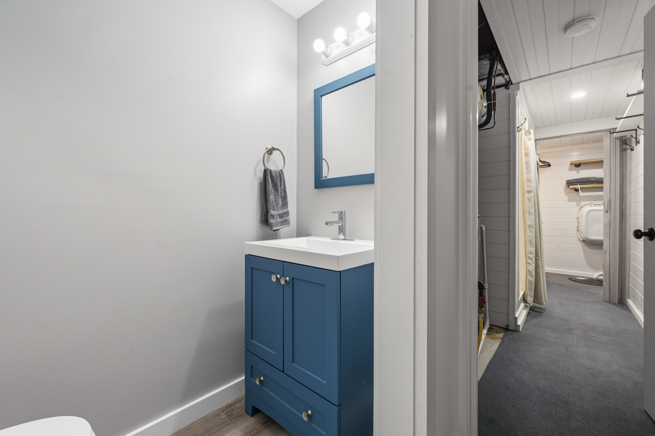 27W375 Oakwood Street, Winfield, IL 60190