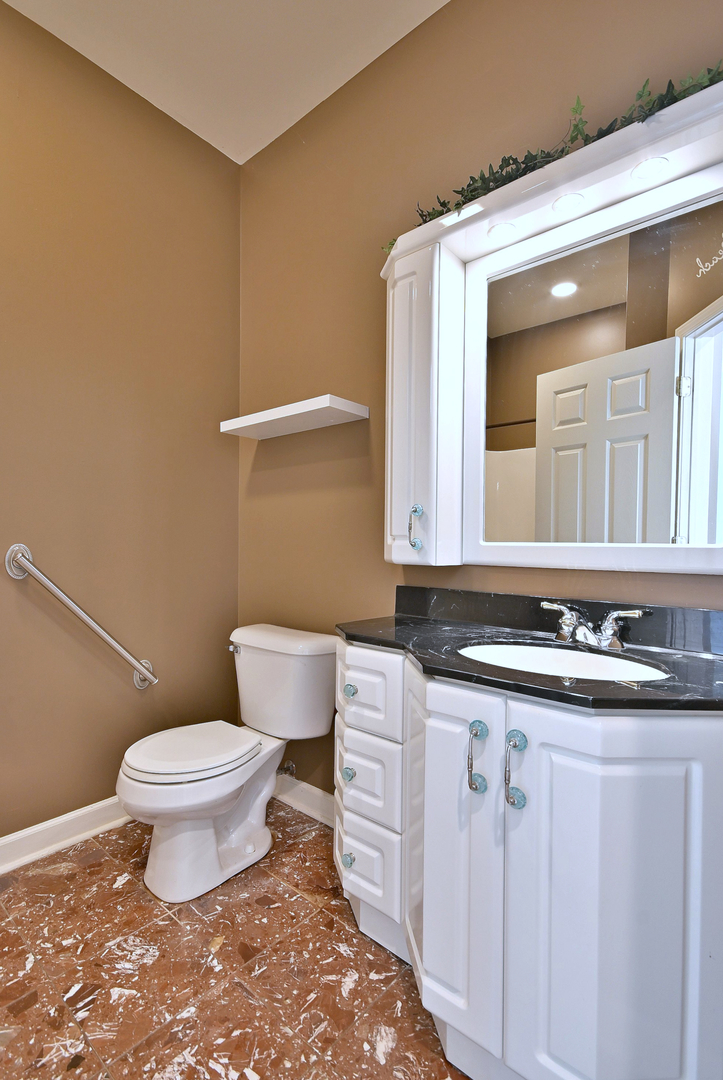 3816 Rosada Drive, Naperville, IL 60564