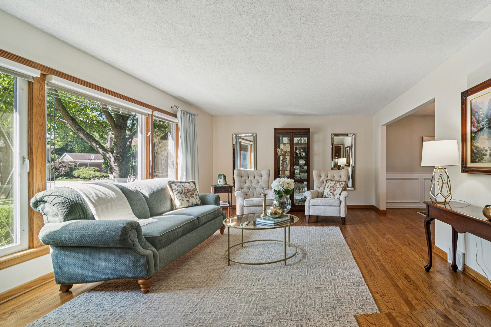 1102 E Waverly Drive, Arlington Heights, IL 60004