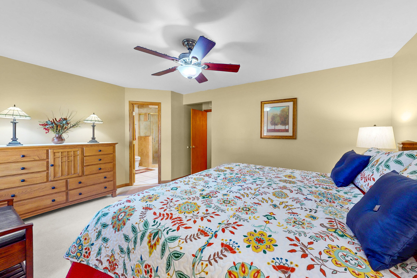 1517 White Trail, Elk Grove Village, IL 60007