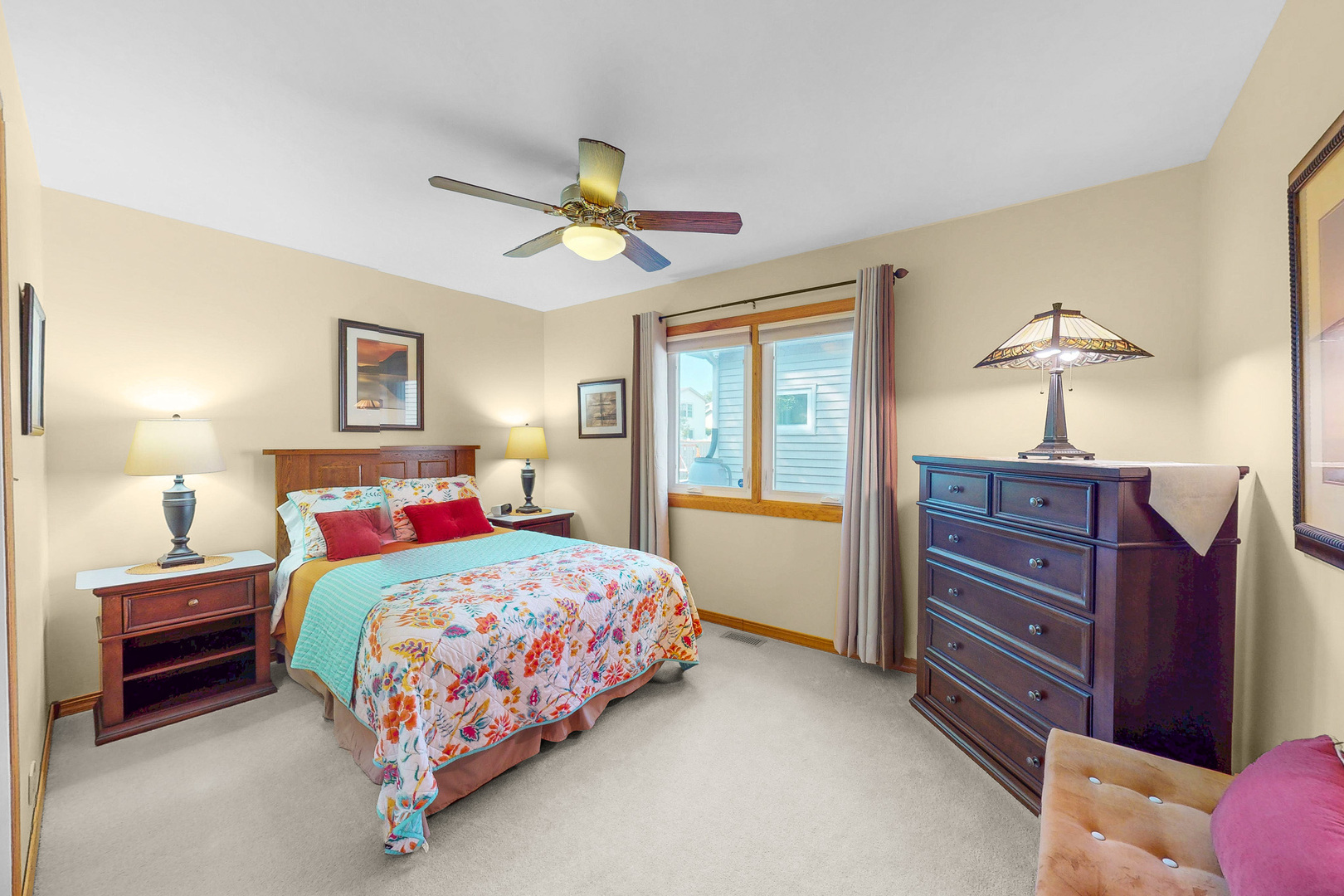 1517 White Trail, Elk Grove Village, IL 60007