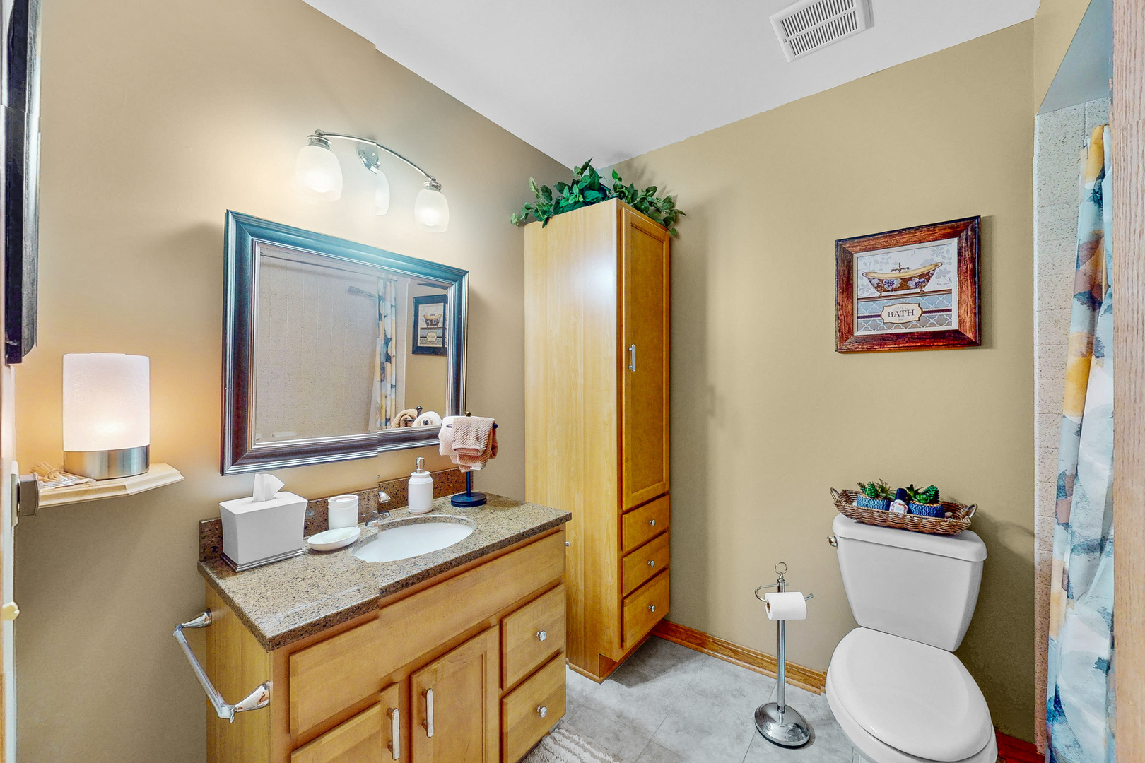 1517 White Trail, Elk Grove Village, IL 60007