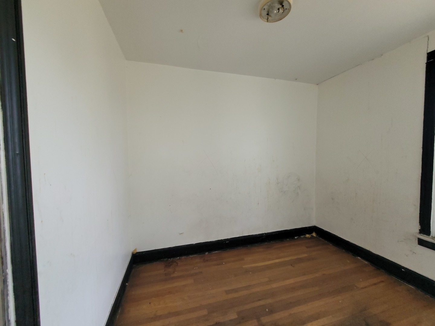 5732 S Sangamon Street, Chicago, IL 60621