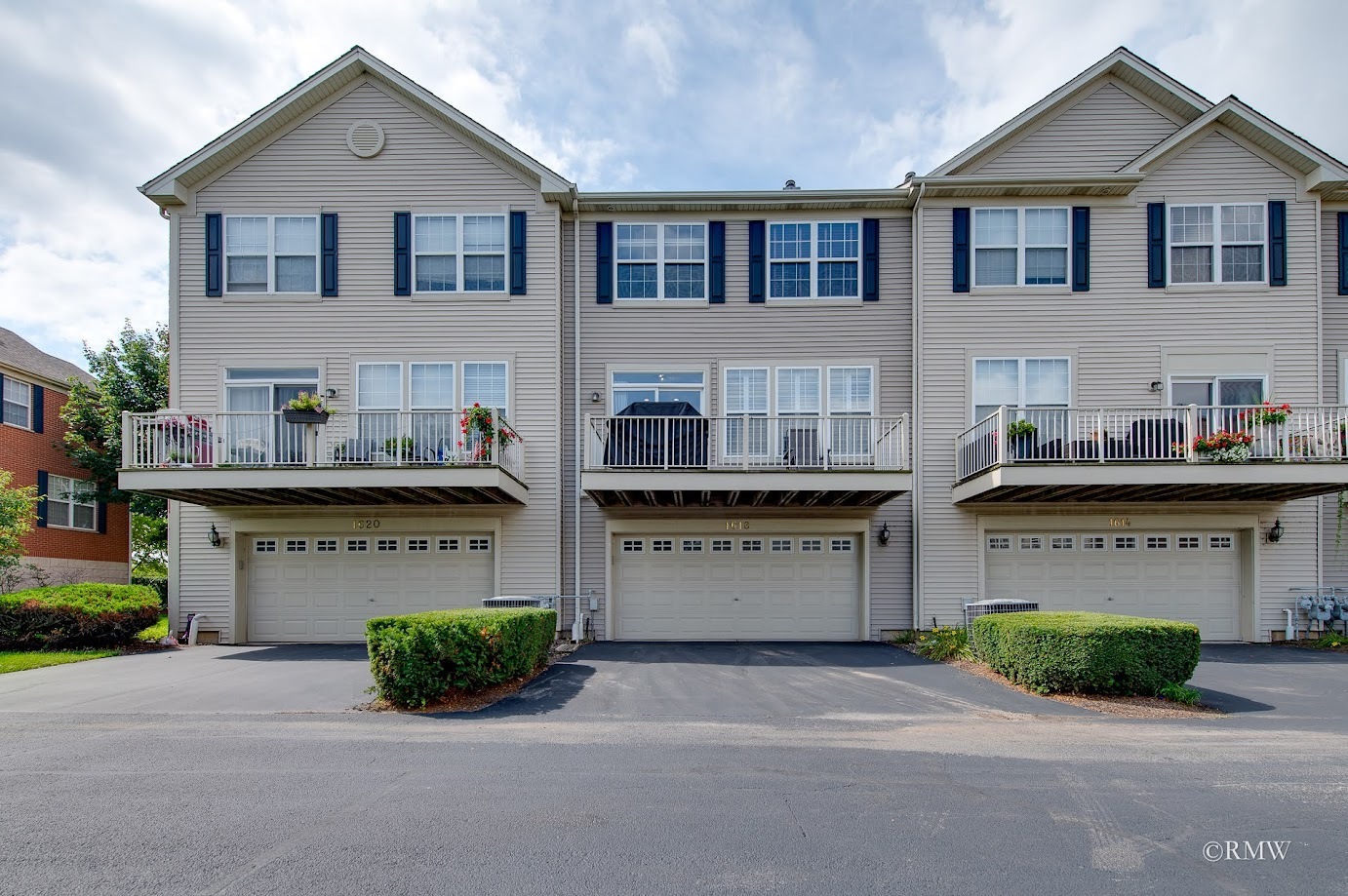 1618 Thornbury Drive #122-4, Bartlett, IL 60103