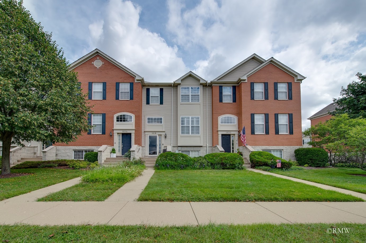 1618 Thornbury Drive #122-4, Bartlett, IL 60103