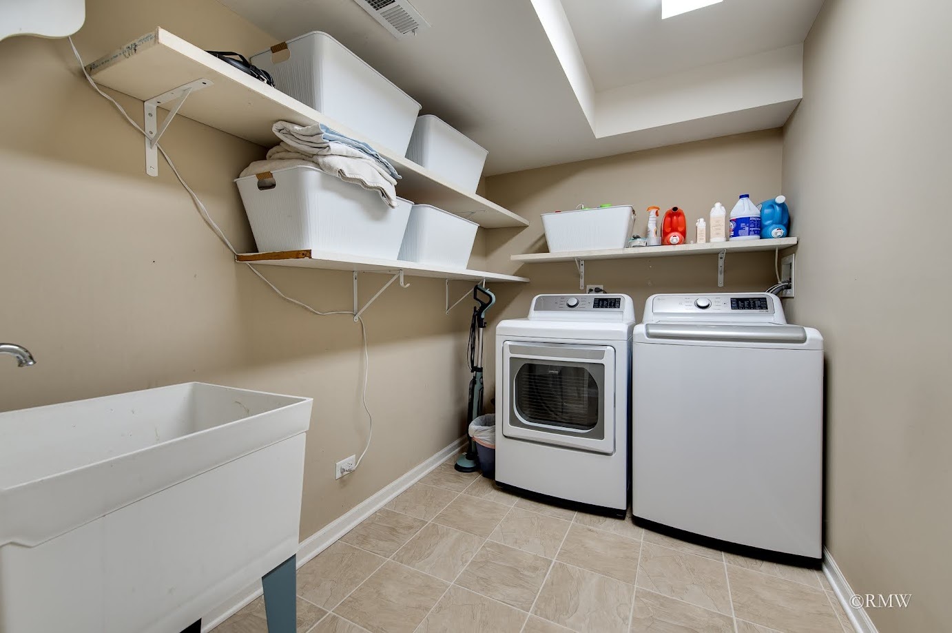 1618 Thornbury Drive #122-4, Bartlett, IL 60103