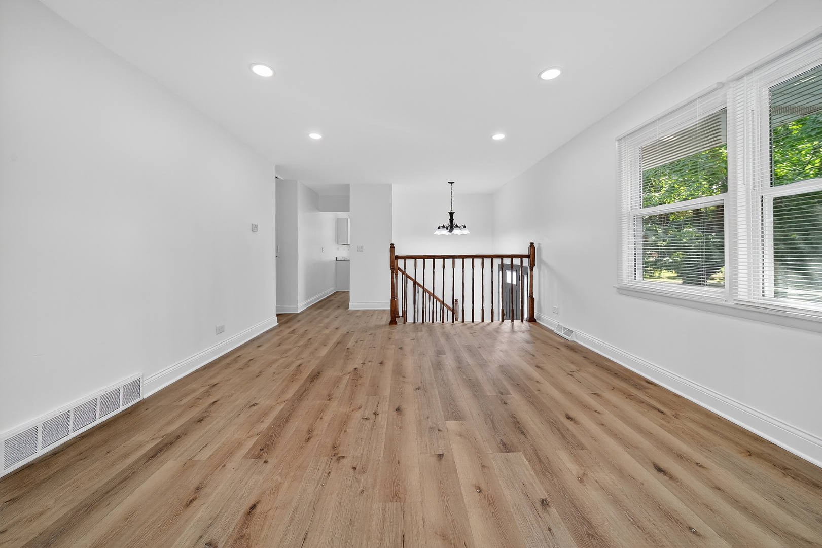 3045 Peoria Street, Steger, IL 60475