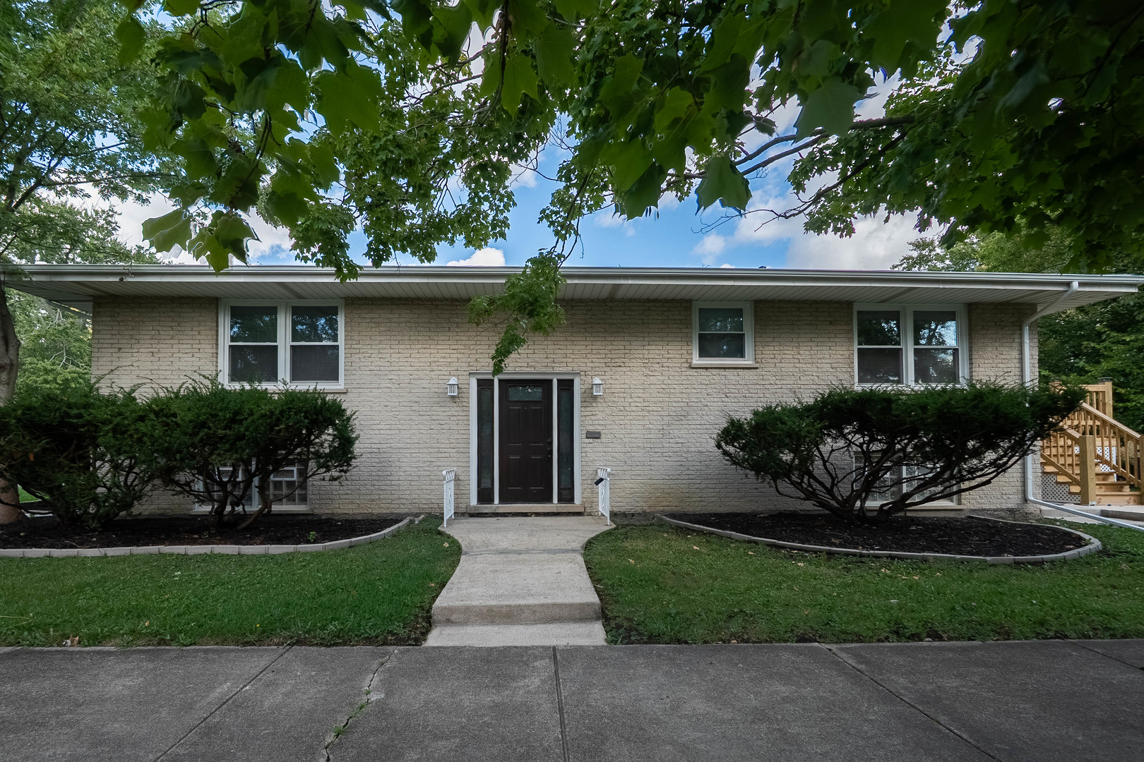 3045 Peoria Street, Steger, IL 60475