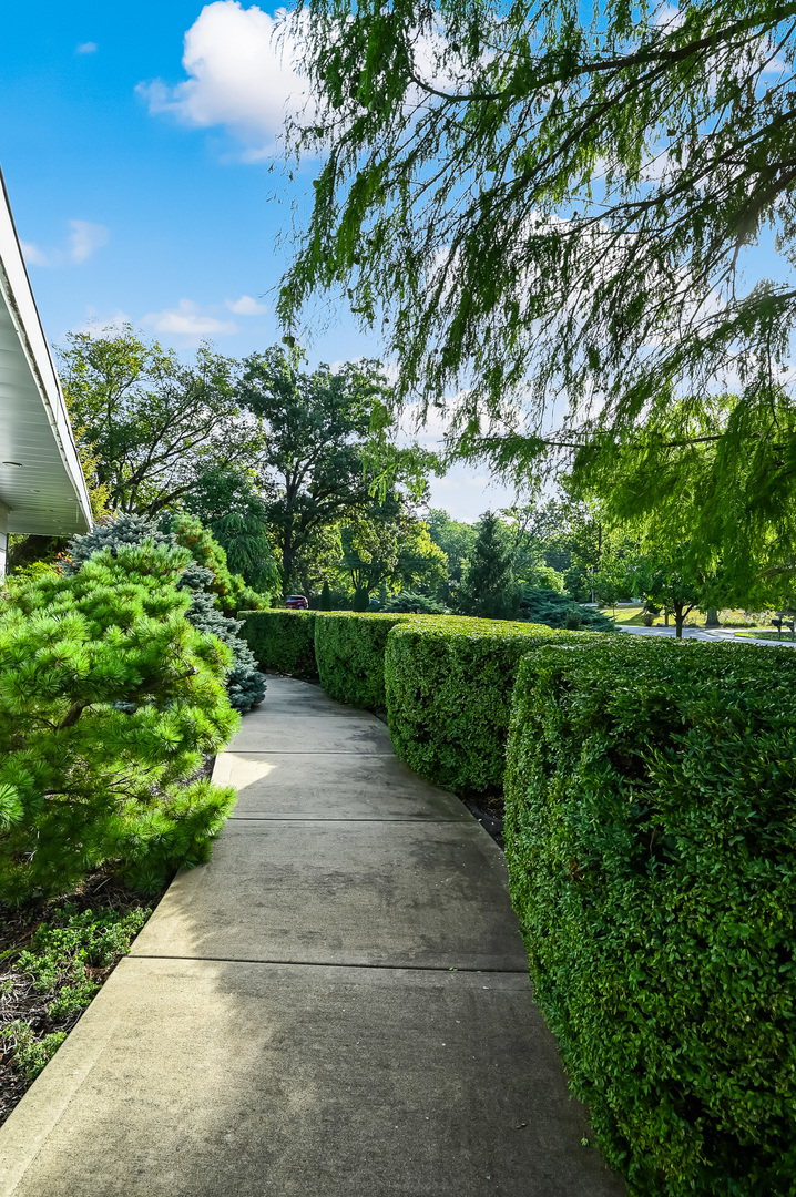 9000 W Forest Glen Boulevard, Palos Park, IL 60464