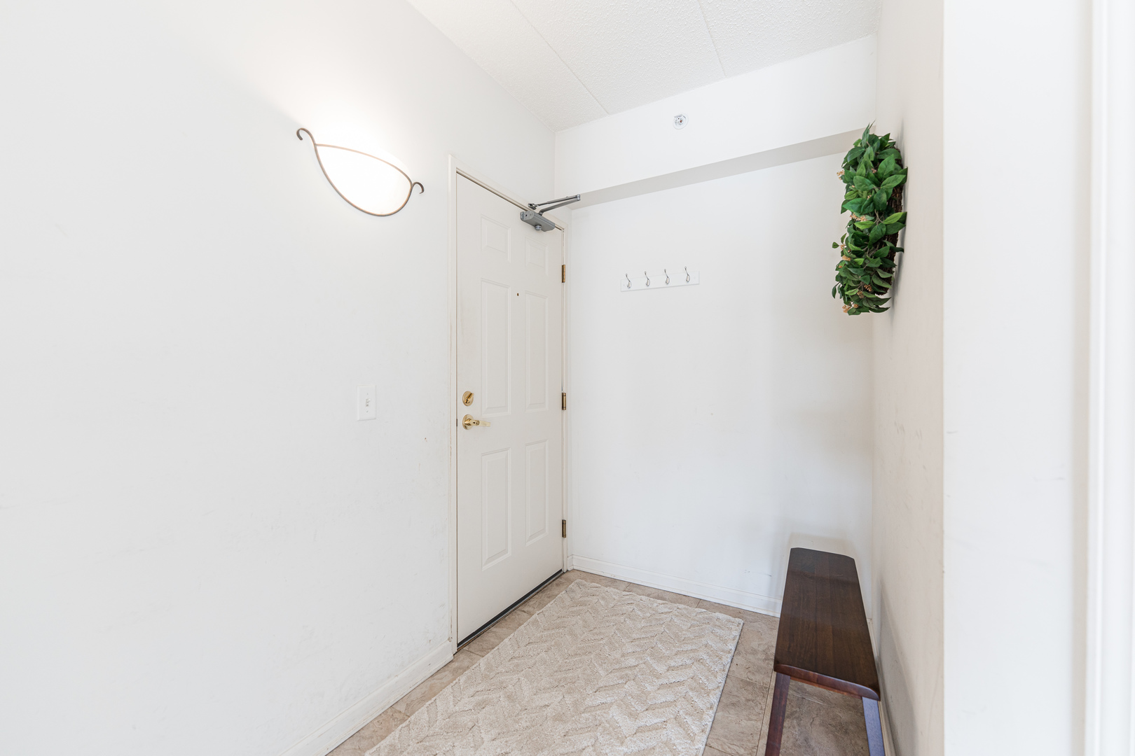 201 W Brush Hill Road #107, Elmhurst, IL 60126