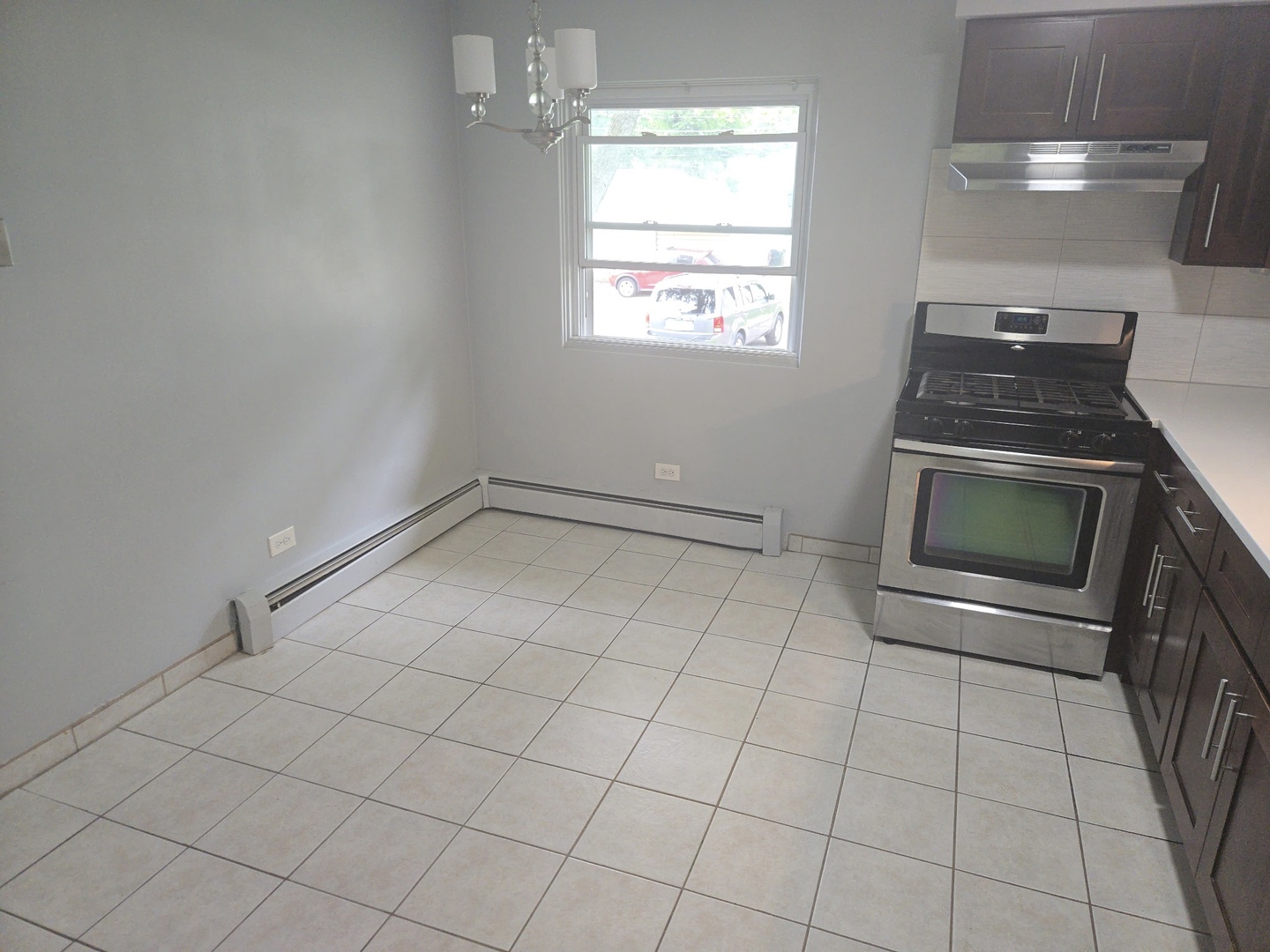 635 E South Broadway Street #C, Lombard, IL 60148