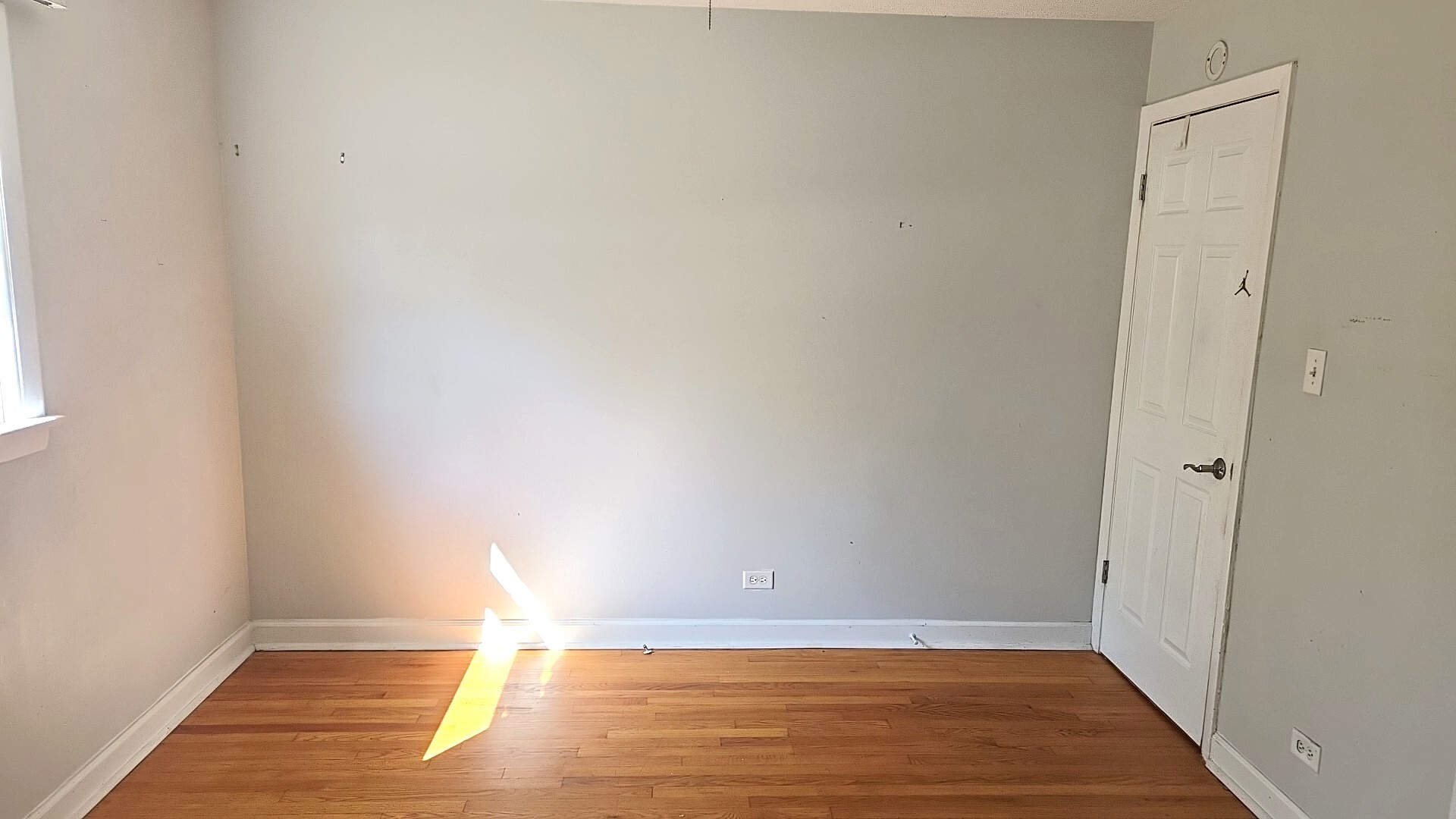 220 N Park Drive, Glenwood, IL 60425