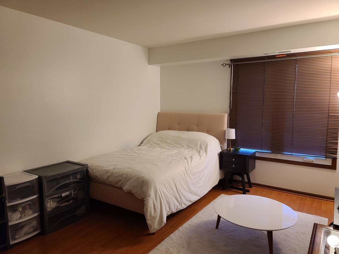 817 Oakton Street #201, Elk Grove Village, IL 60007