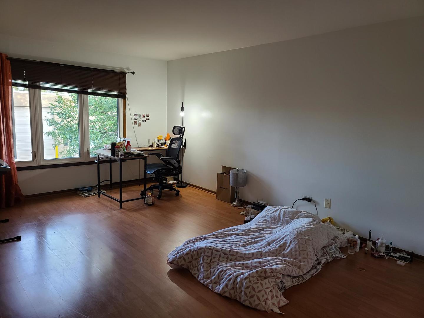 817 Oakton Street #201, Elk Grove Village, IL 60007
