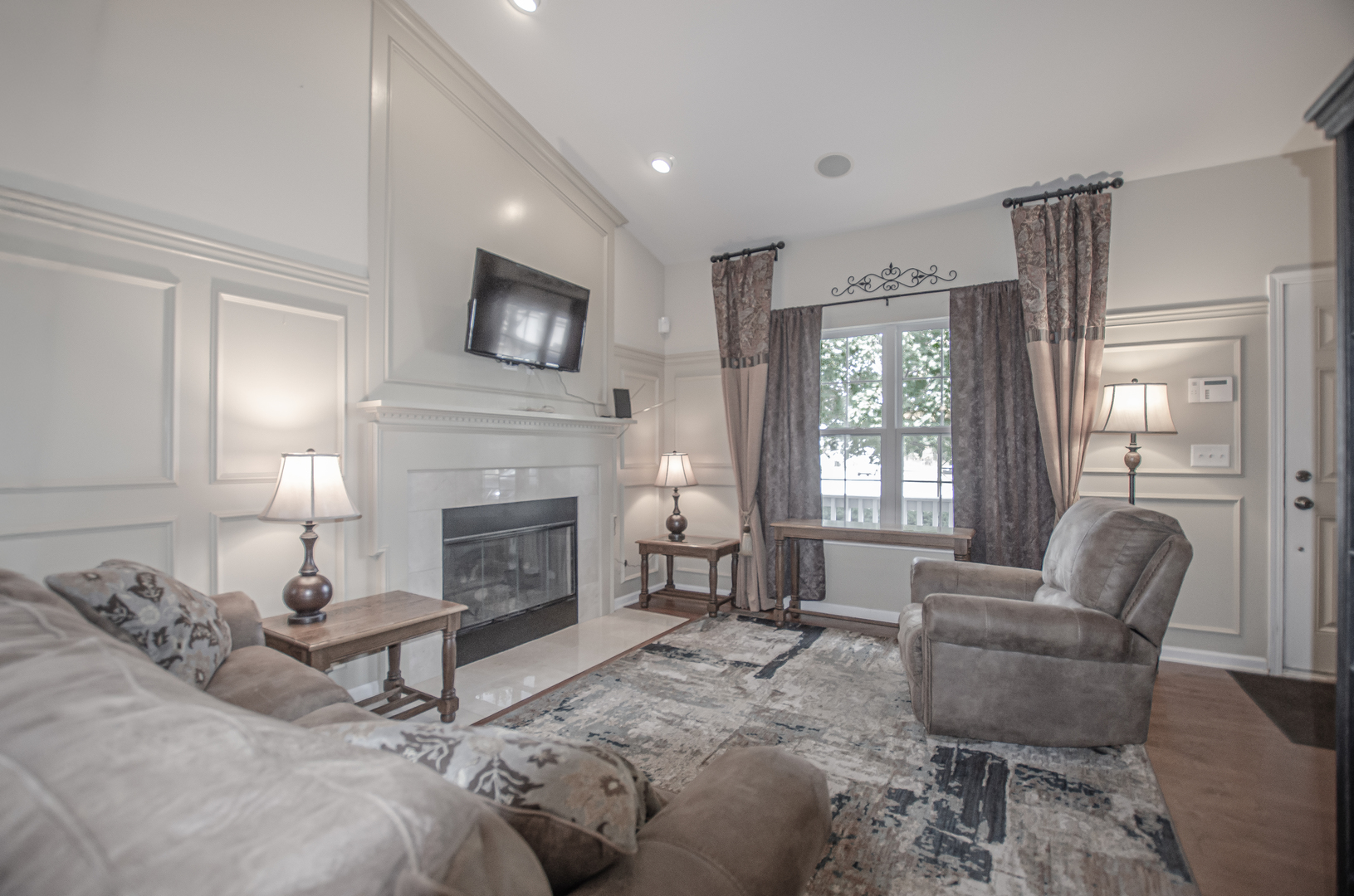 2481 Hearthstone Drive, Hampshire, IL 60140