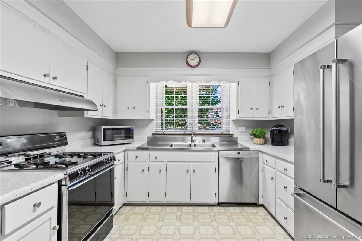 1655 183rd Street, Homewood, IL 60430