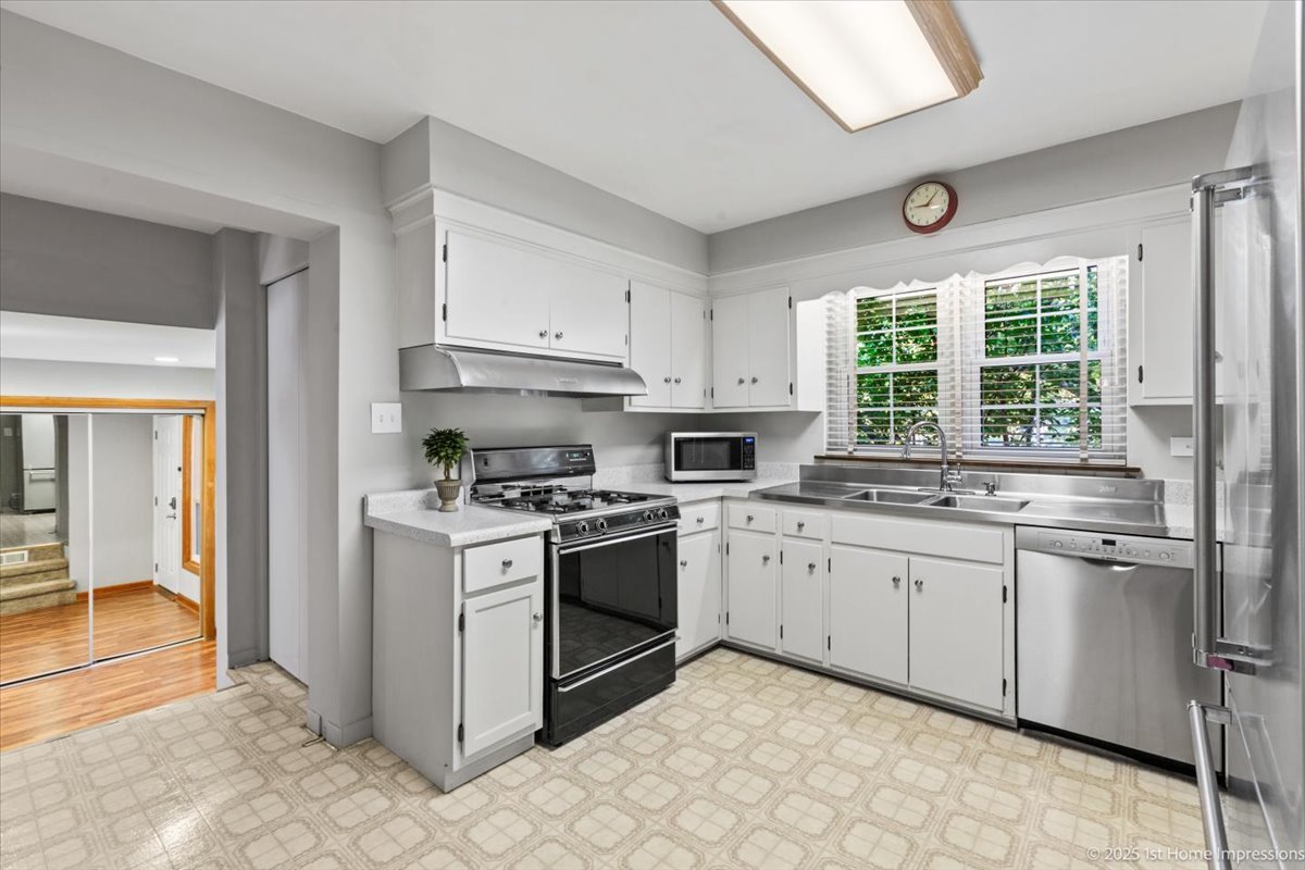 1655 183rd Street, Homewood, IL 60430