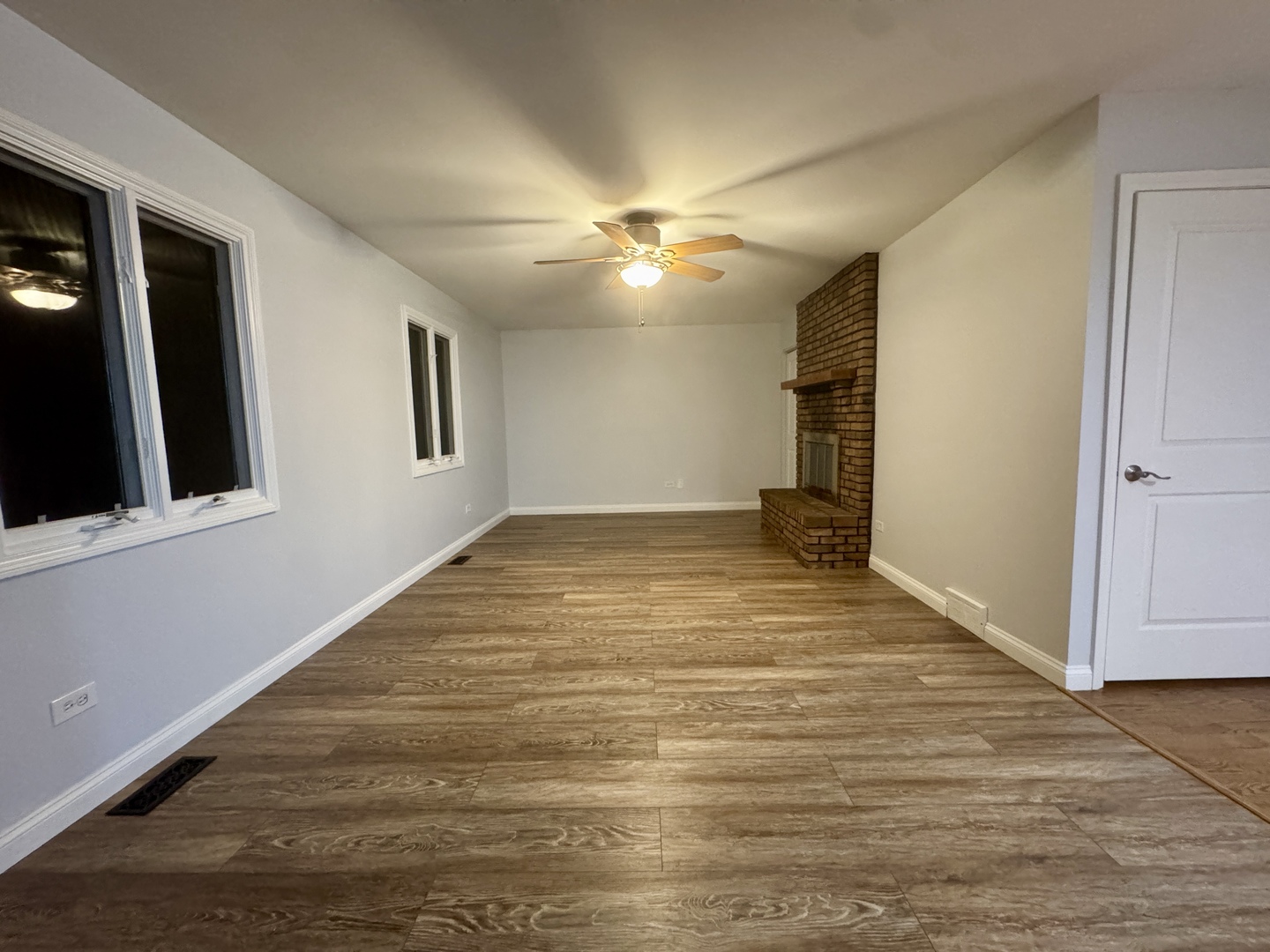 378 Pierce Street, Gilberts, IL 60136