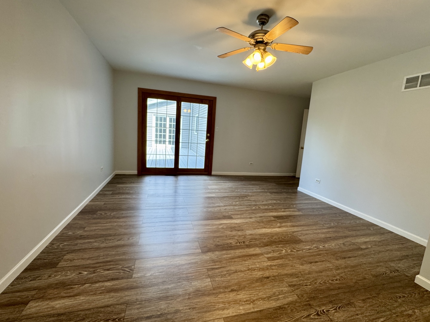 378 Pierce Street, Gilberts, IL 60136