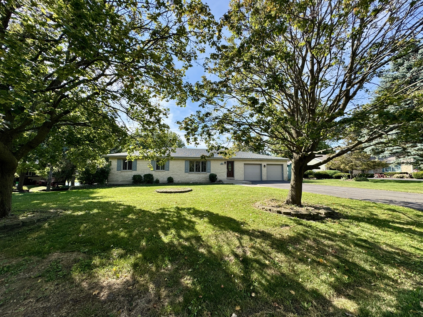 378 Pierce Street, Gilberts, IL 60136