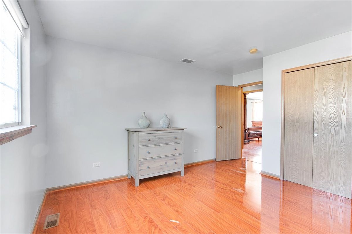 663 Primrose Lane, Matteson, IL 60443