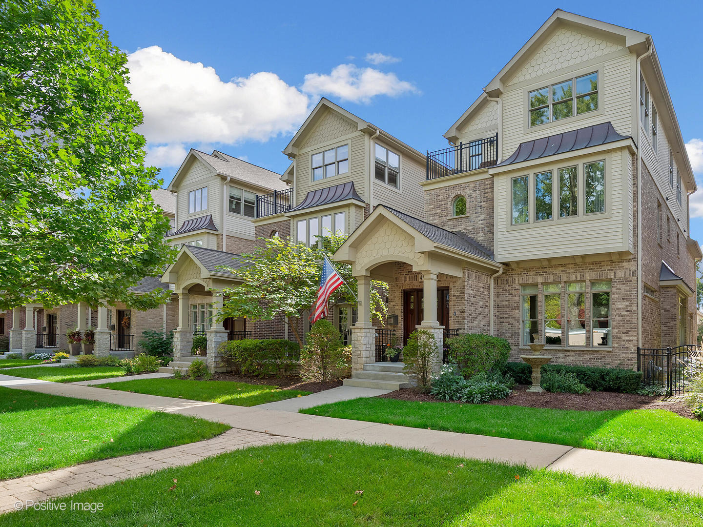 480 W Seminary Avenue, Wheaton, IL 60187