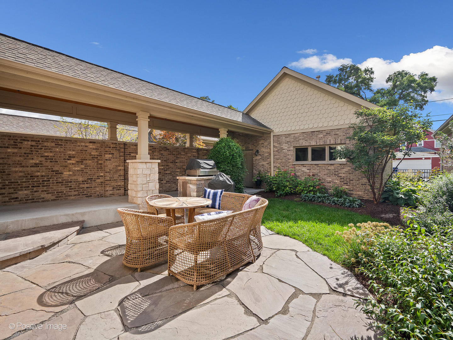 480 W Seminary Avenue, Wheaton, IL 60187