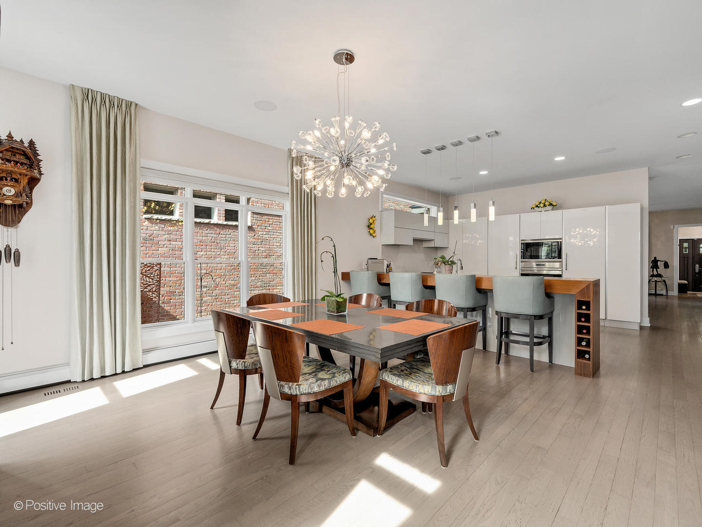 480 W Seminary Avenue, Wheaton, IL 60187