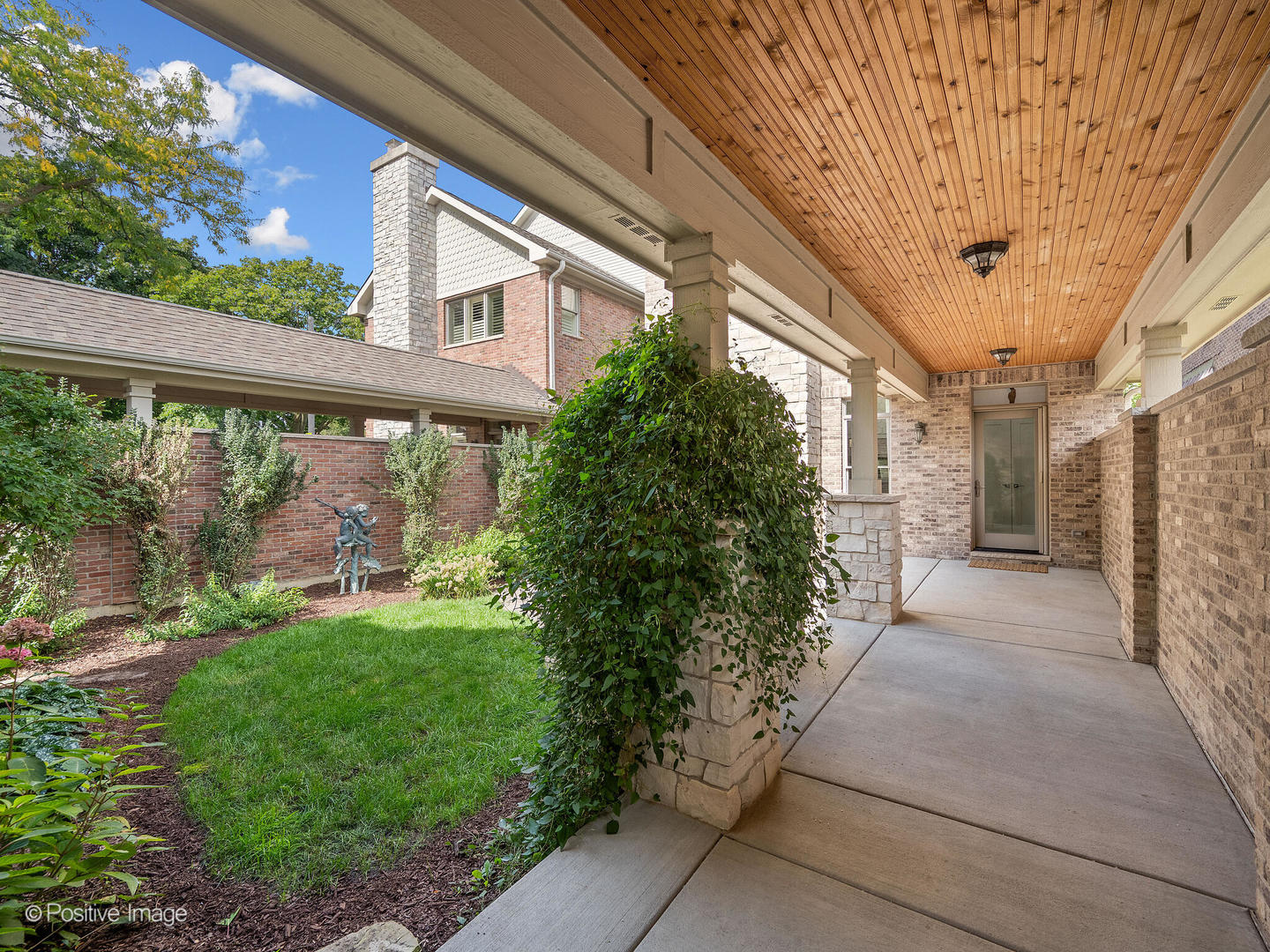 480 W Seminary Avenue, Wheaton, IL 60187