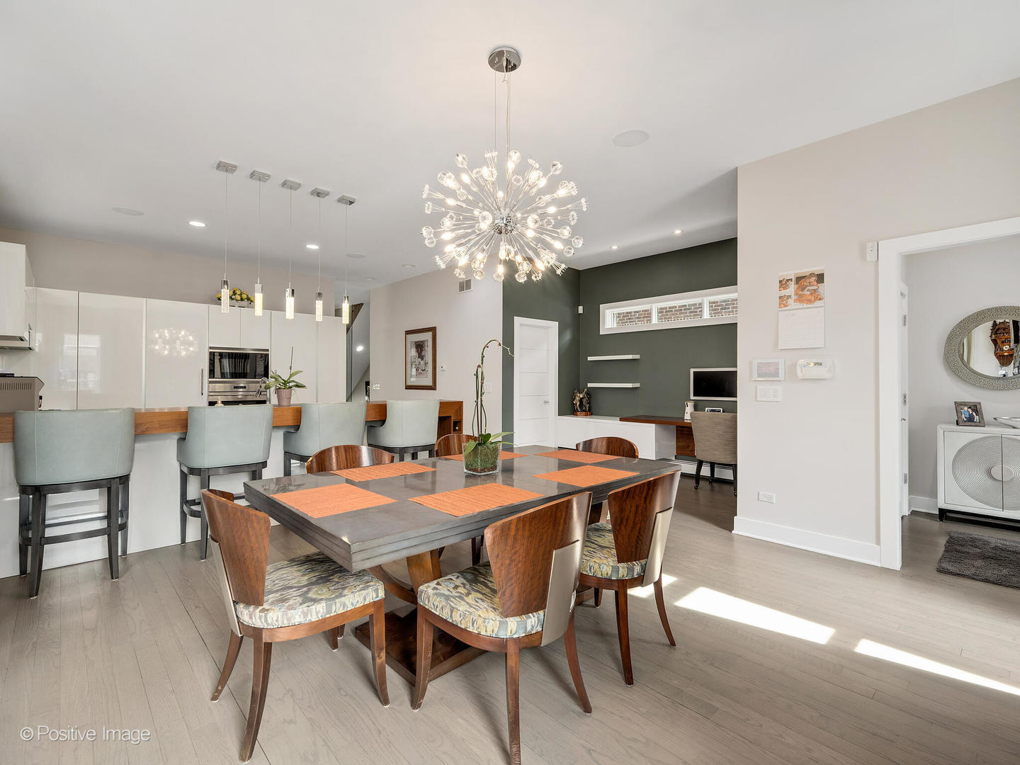 480 W Seminary Avenue, Wheaton, IL 60187