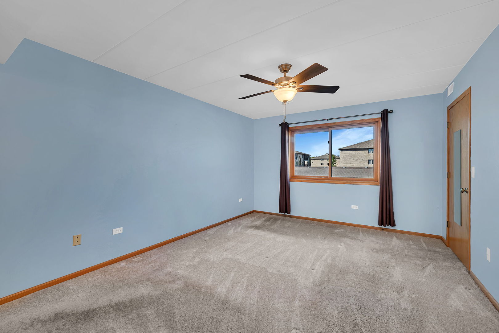 5041 139th Place #406, Crestwood, IL 60418