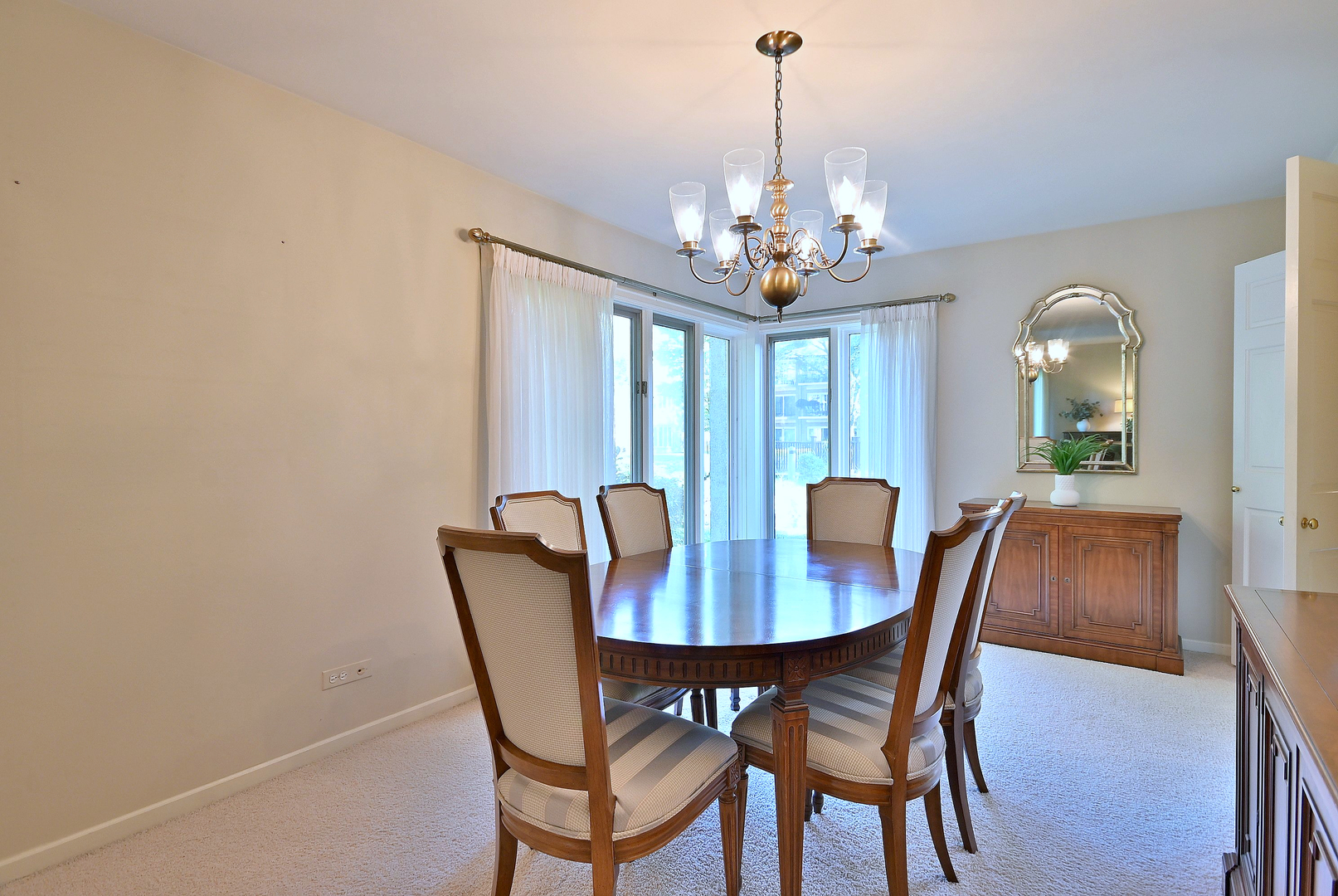 1 Oak Brook Club Drive #A105, Oak Brook, IL 60523