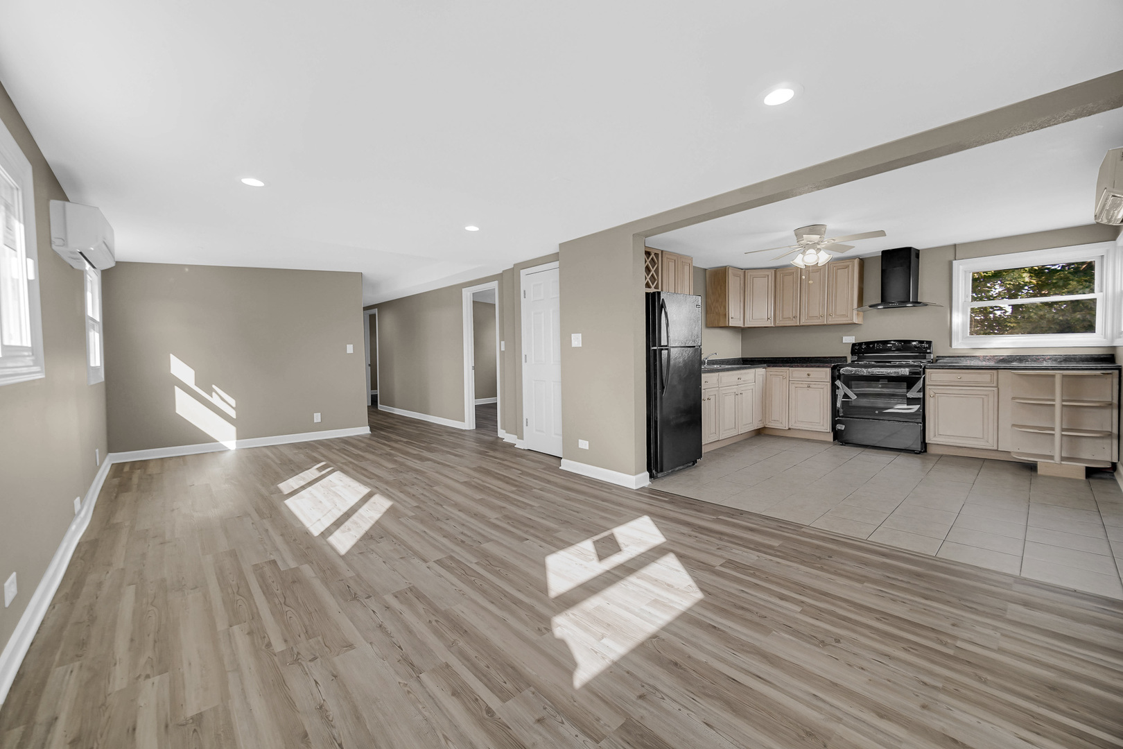 2078 N 17th Avenue, Melrose Park, IL 60160