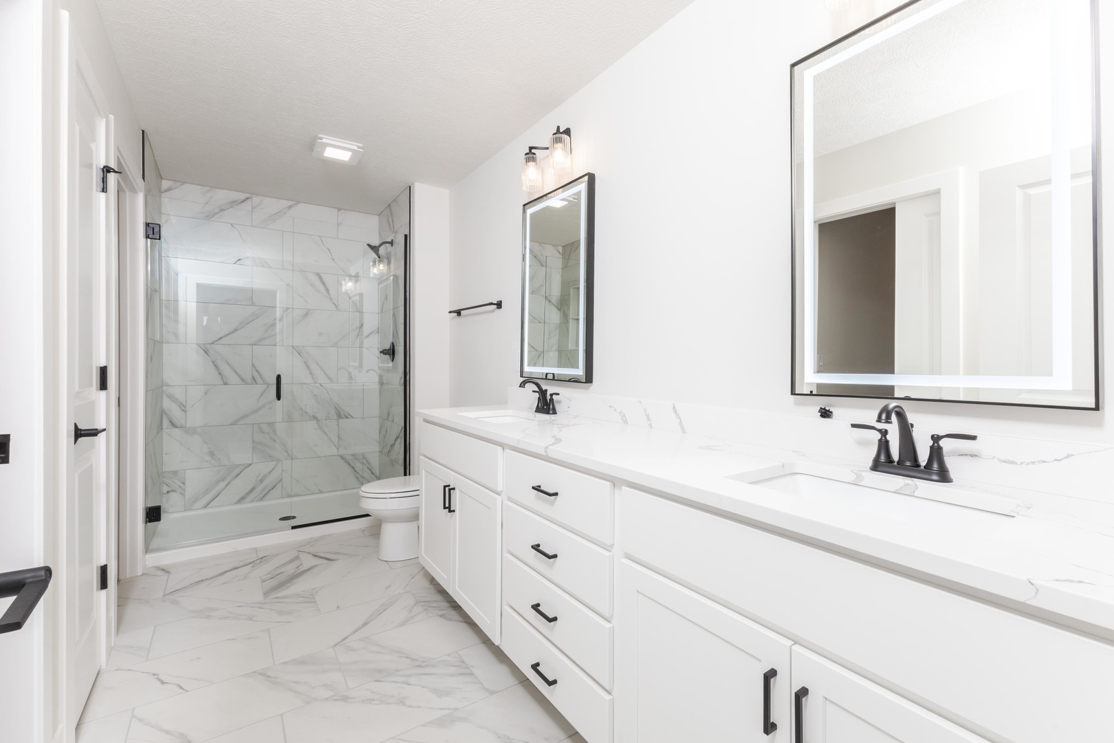 5214 Belvedere Drive, Bloomington, IL 61705