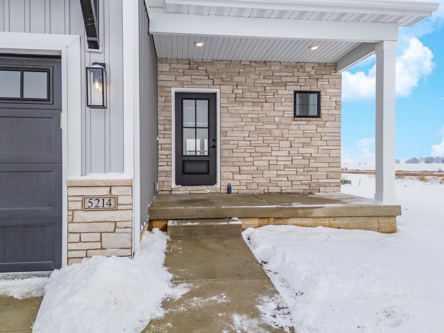 5214 Belvedere Drive, Bloomington, IL 61705