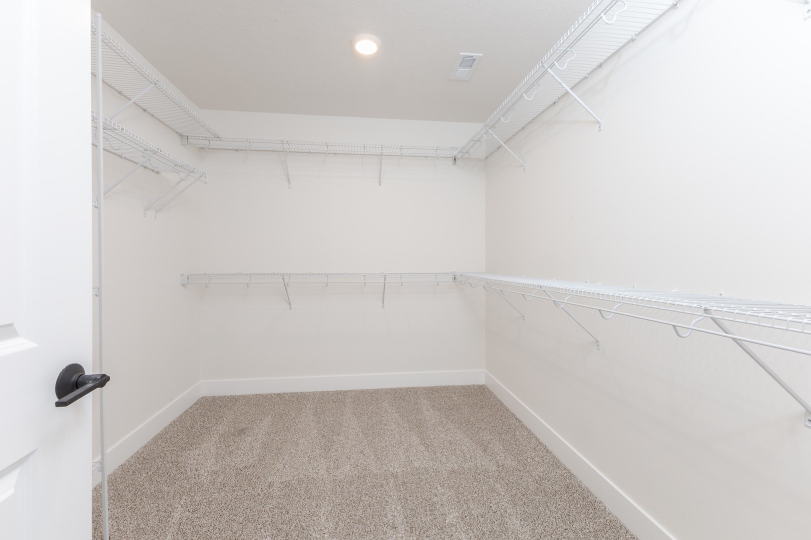 5214 Belvedere Drive, Bloomington, IL 61705