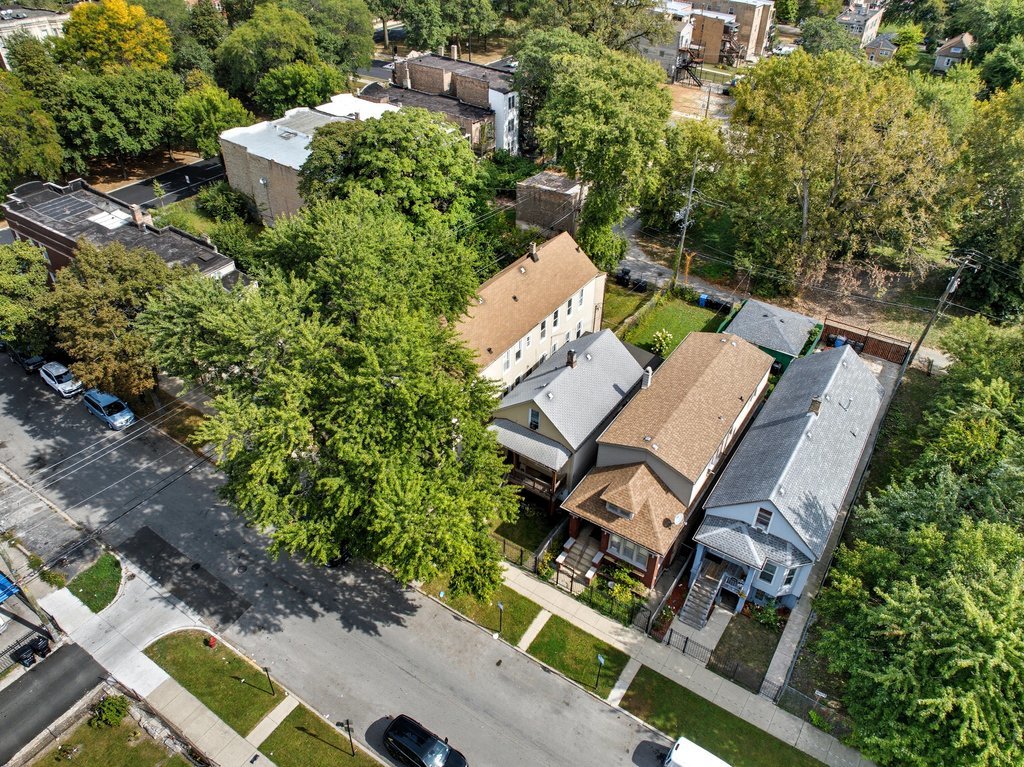 5517 S Justine Street, Chicago, IL 60636