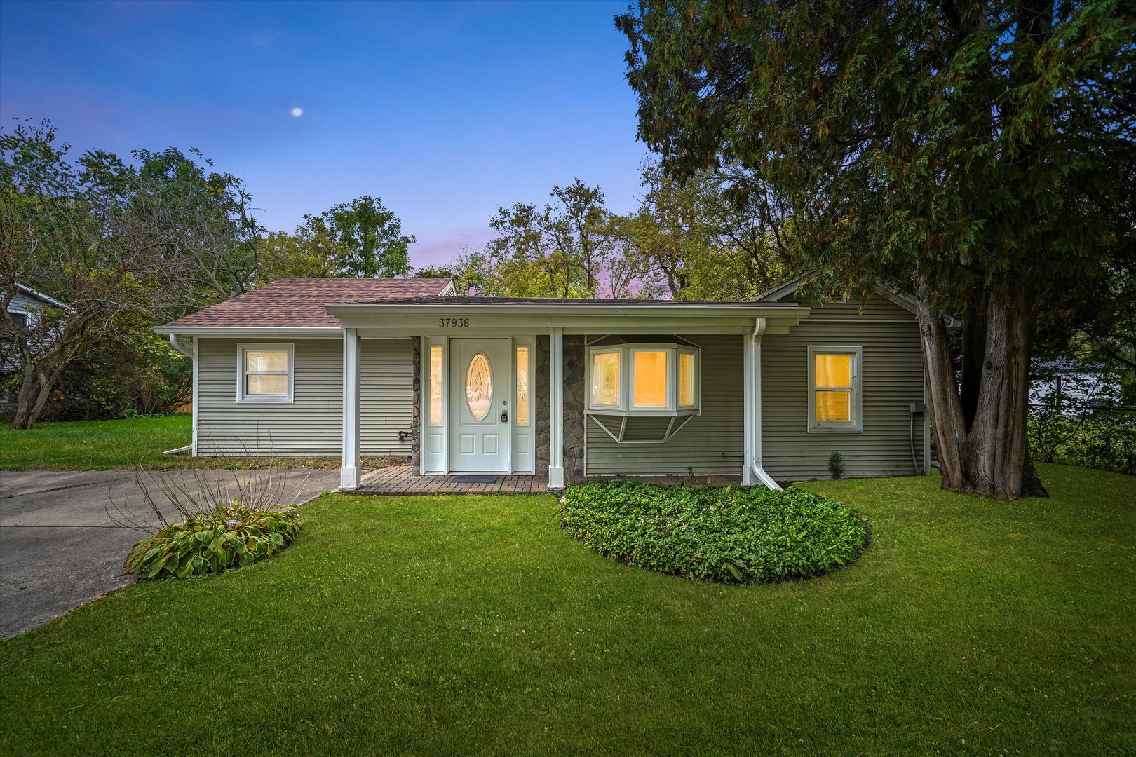 37936 N Wilson Avenue, Beach Park, IL 60087