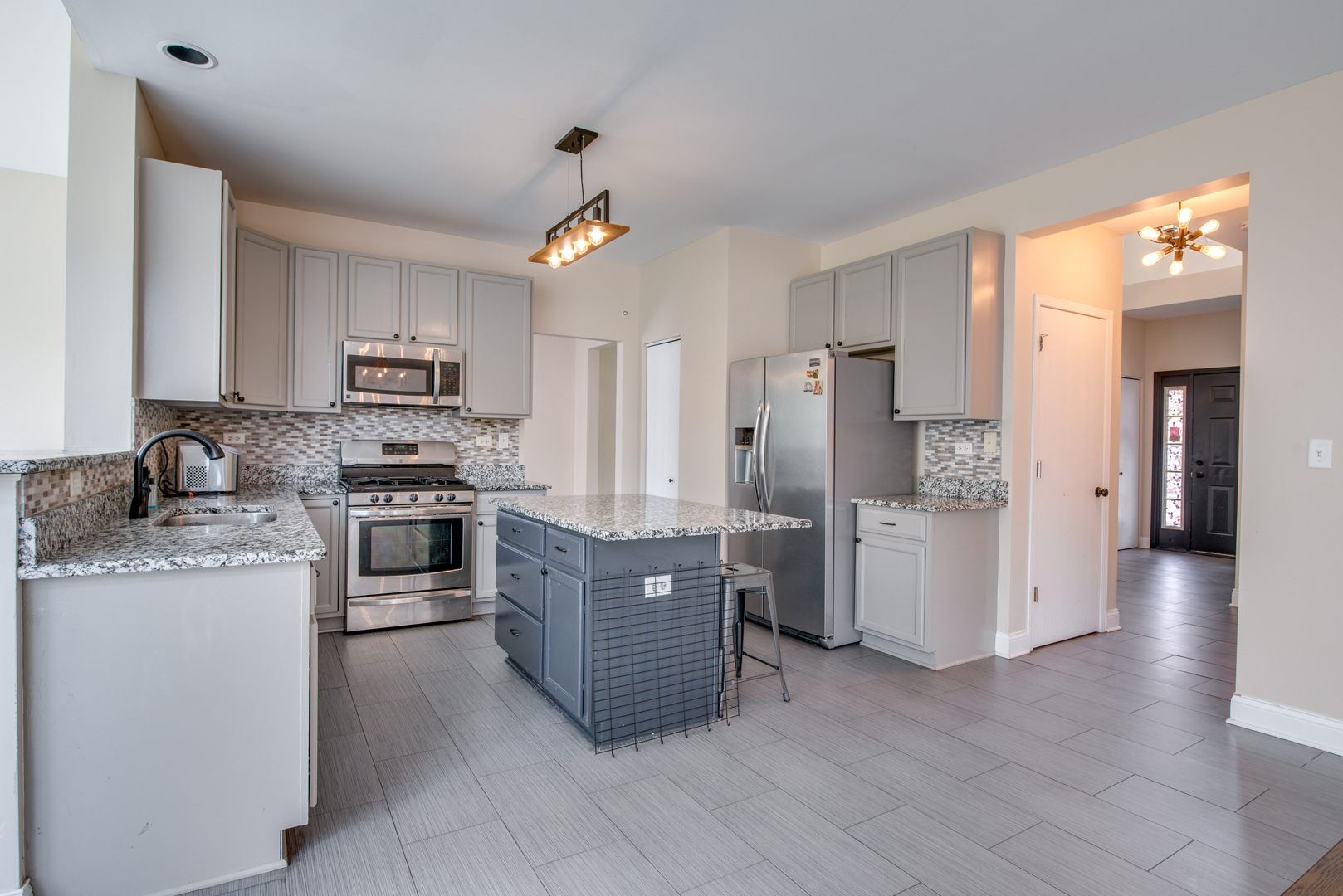 2891 Frances Lane, Montgomery, IL 60538