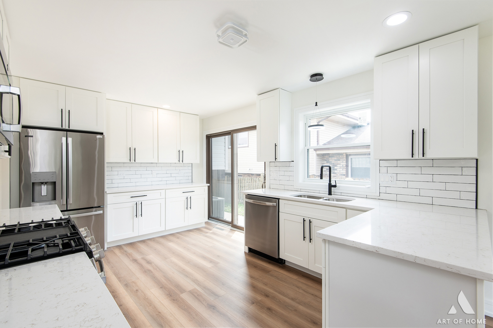 15601 Latrobe Avenue, Oak Forest, IL 60452