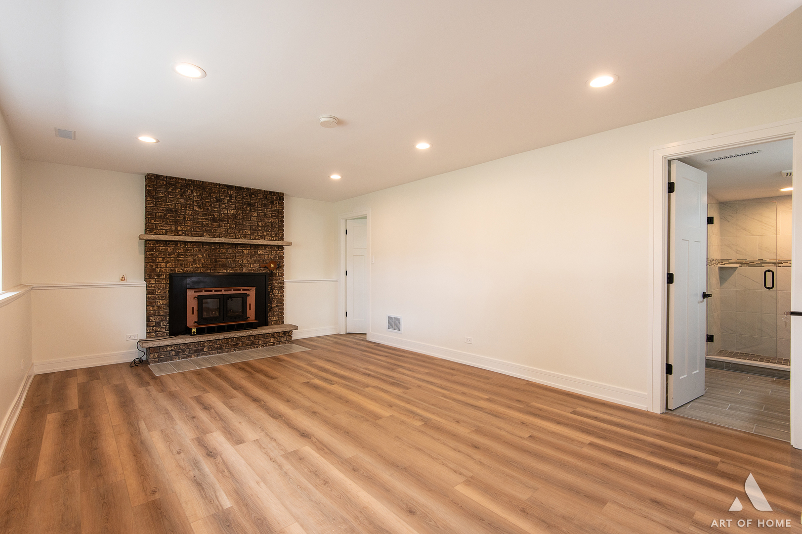 15601 Latrobe Avenue, Oak Forest, IL 60452