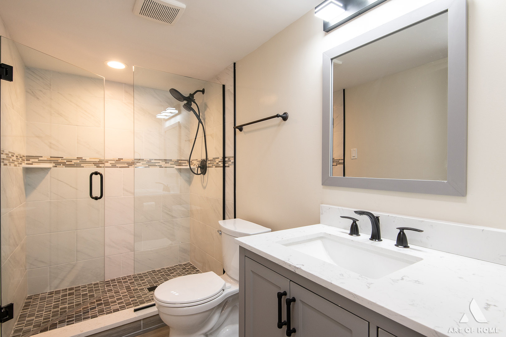 15601 Latrobe Avenue, Oak Forest, IL 60452