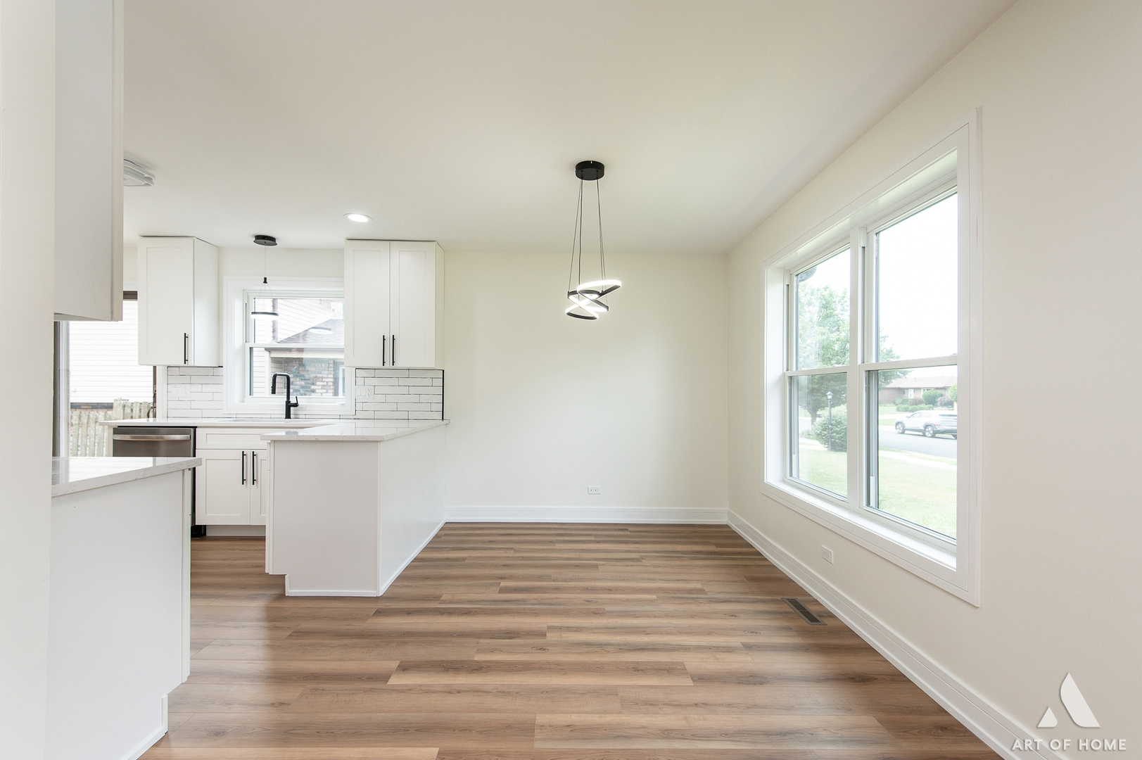 15601 Latrobe Avenue, Oak Forest, IL 60452